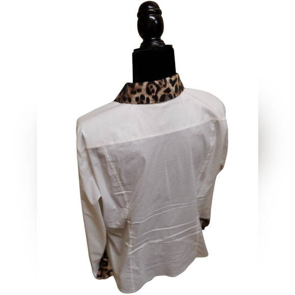 Escada Size 44 White Blouse with Leopard Print Collar and Sleeves - Picture 3 of 6